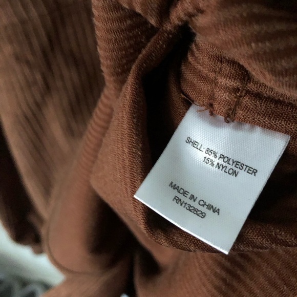 Revolve Tularosa Button Down Corduroy Shacket in Brown Size Large NWT - Picture 9 of 11
